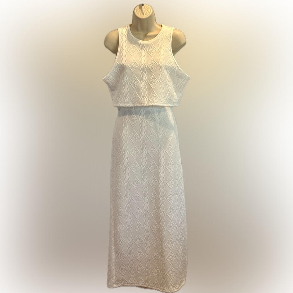 White 2 Piece Maxi Skirt Sleeveless Crop Top Size XL